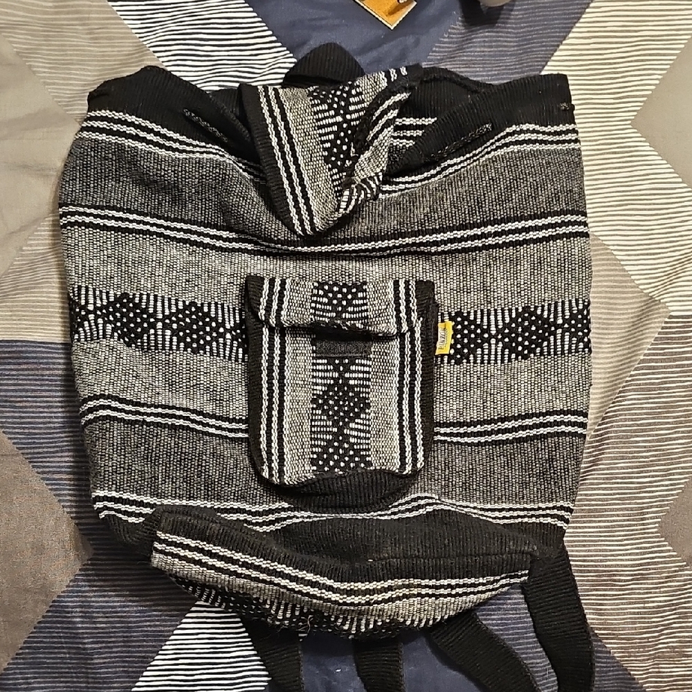 Pinzon Black and White Woven Backpack